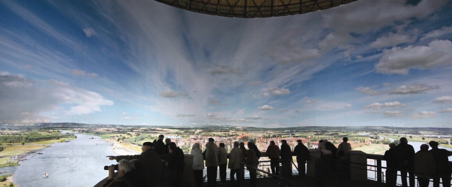Panoramagemälde 1756 Dresden: Blick von der Plattform (© Asisi)